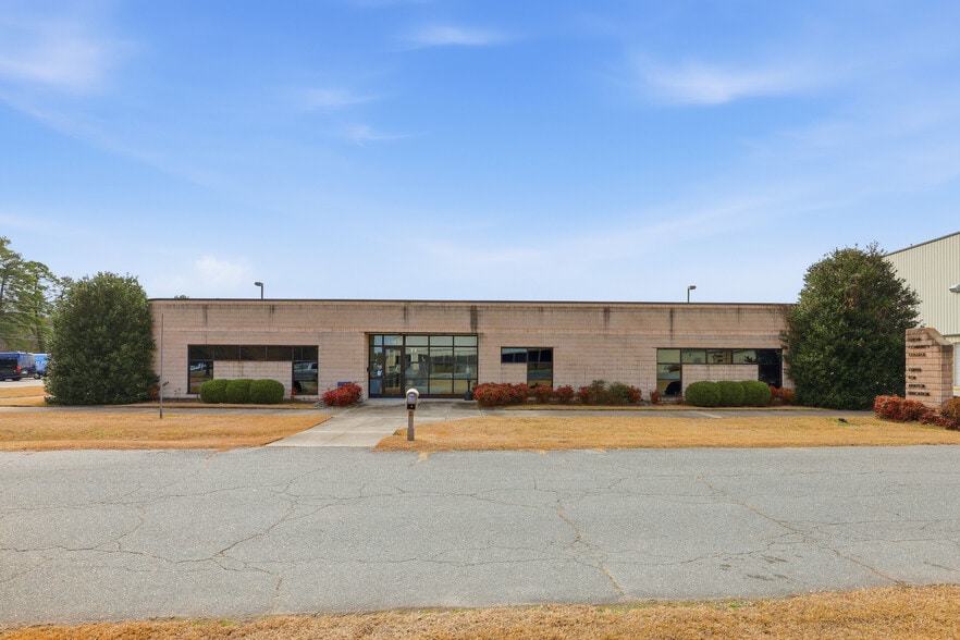2772 Rouse Road Ext, Kinston, NC à louer - Photo du bâtiment - Image 3 de 20