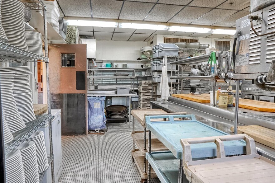 155 Wilbur Blvd, Poughkeepsie, NY for sale - Building Photo - Image 3 of 39