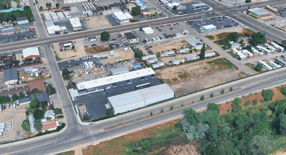 113 W 43rd St, Garden City, ID for lease - Building Photo - Image 2 of 5