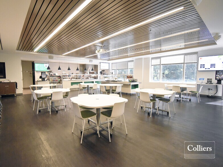 5555 Winghaven Blvd, O'Fallon, MO à louer - Photo intérieure - Image 2 de 14