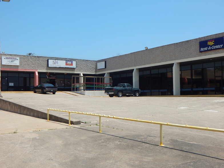 205 W Rancier Ave, Killeen, TX for sale - Building Photo - Image 3 of 9