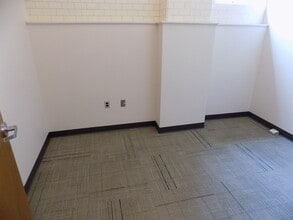 1324 Chapline St, Wheeling, WV for lease Interior Photo- Image 2 of 9