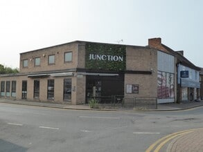 21-23 Wolverhampton Rd, Cannock à louer Photo du bâtiment- Image 1 de 4