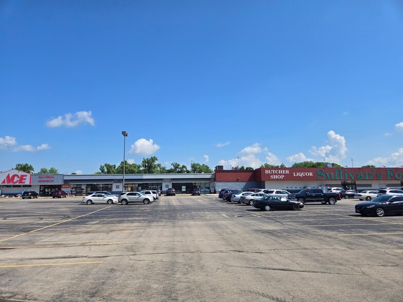 1102-1108 Meridan St, Mendota, IL for lease - Building Photo - Image 2 of 3