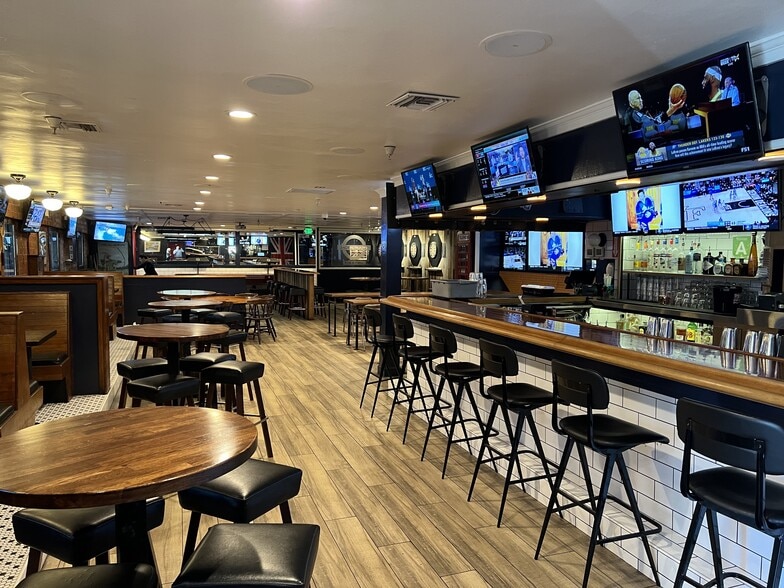 1332 Hermosa Ave, Hermosa Beach, CA for lease - Interior Photo - Image 3 of 9