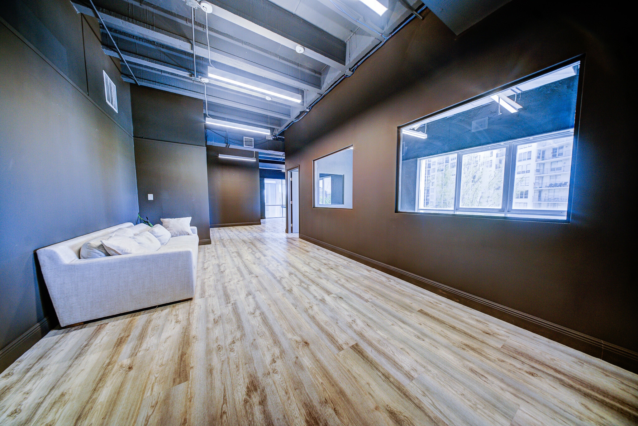 301 Arthur Godfrey Rd, Miami Beach, FL for sale Interior Photo- Image 1 of 7