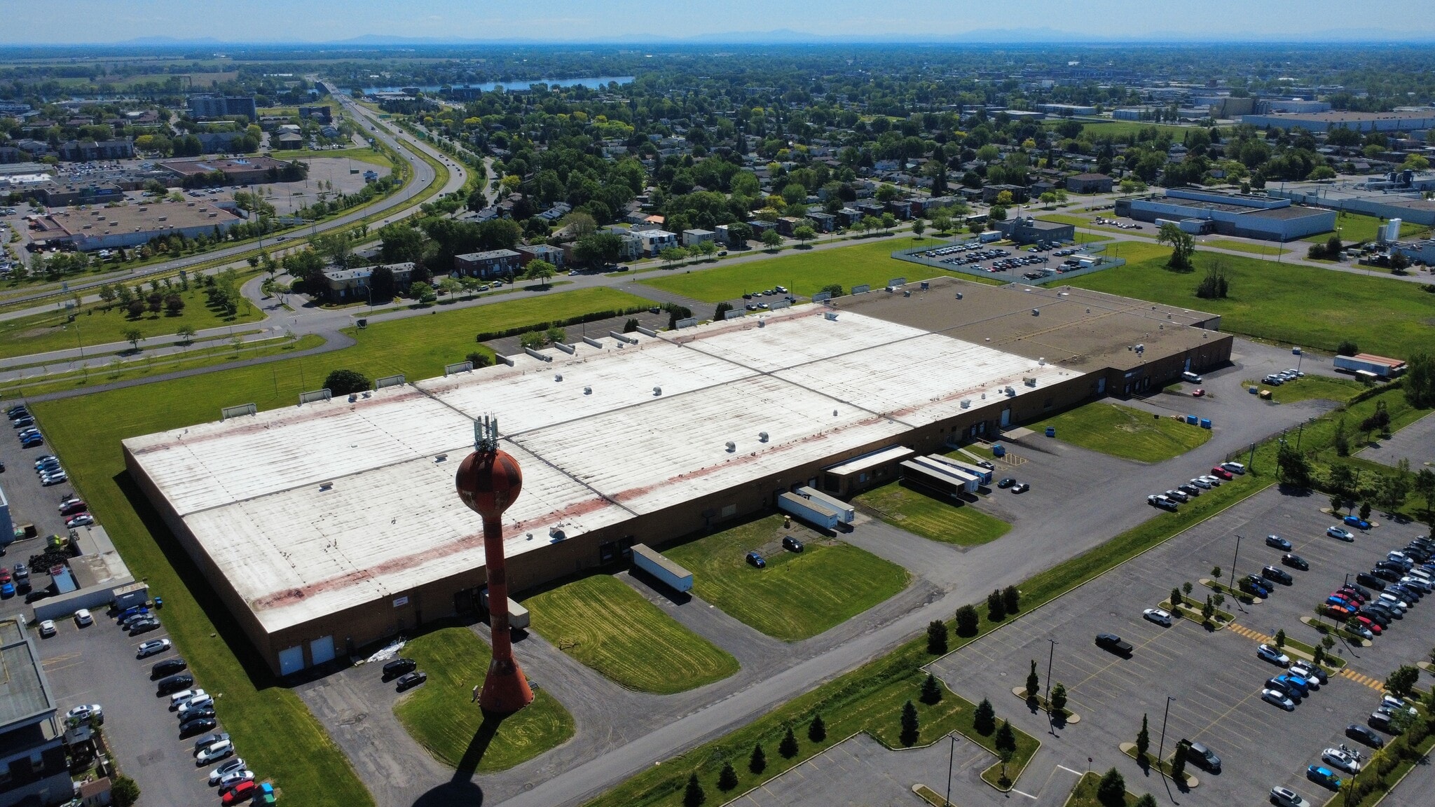 800 Boul Industriel, St-Jean, QC à louer Aérien- Image 1 de 11