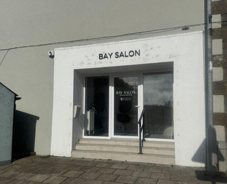 33 West St, Fishguard for lease - Building Photo - Image 2 of 2