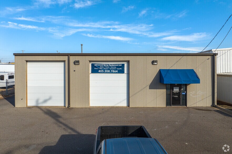 1221 SE 29th St, Oklahoma City, OK for sale - Building Photo - Image 2 of 4