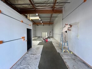 490 E Easy St, Simi Valley, CA for lease Interior Photo- Image 1 of 2