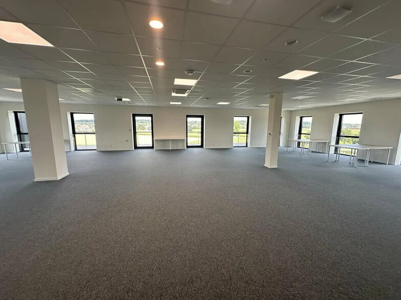 Office in Schiltigheim for lease - Interior Photo - Image 3 of 10