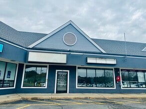 1470 Route 44, Raynham, MA à louer Photo du bâtiment- Image 1 de 2