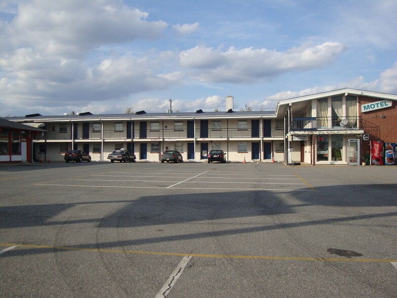 3324 Route 37 E, Toms River, NJ à vendre - Photo du bâtiment - Image 2 de 11