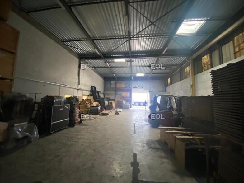 Flex in Bondoufle for lease - Building Photo - Image 2 of 13