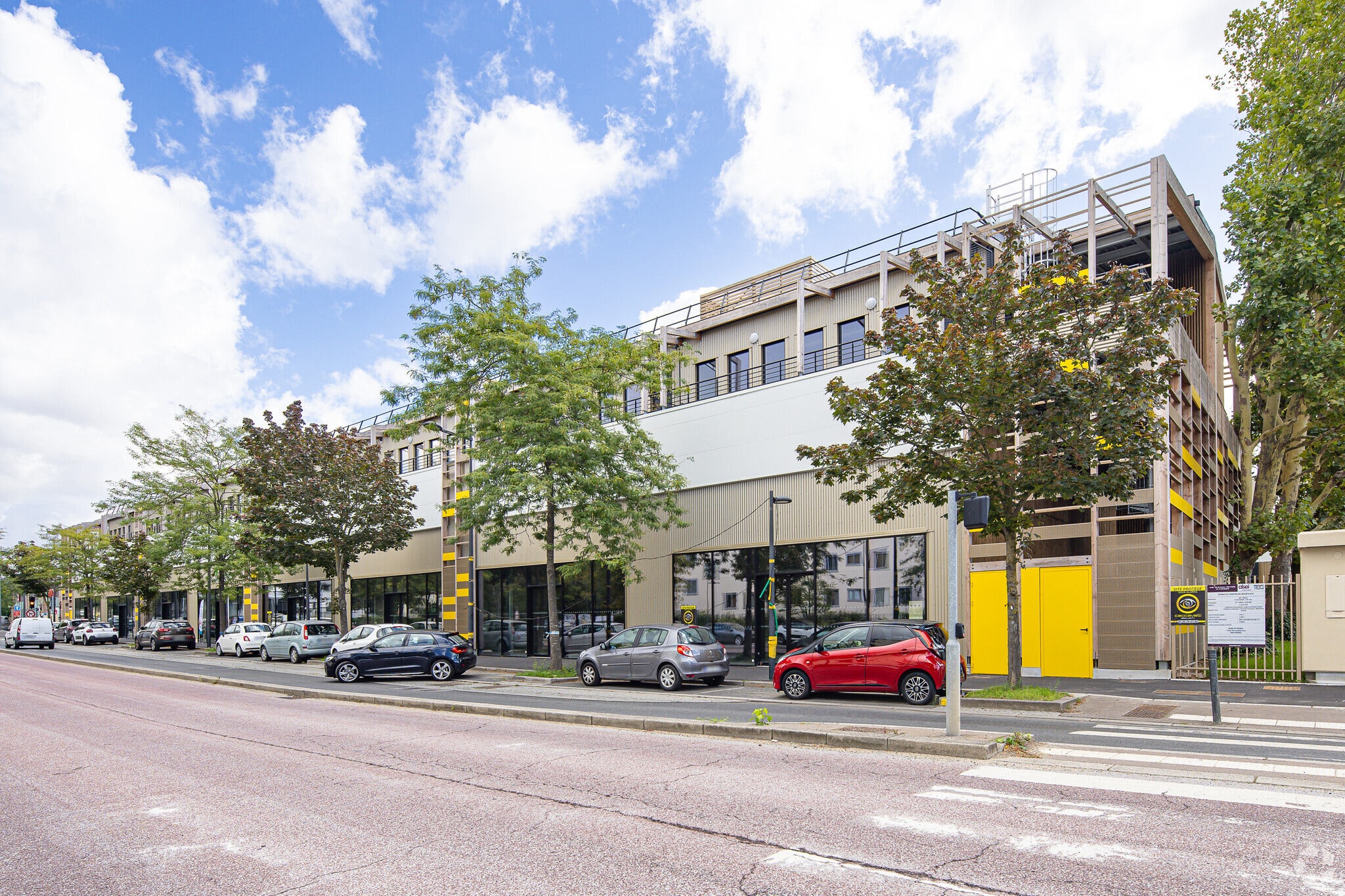 Flex dans Fresnes à louer Photo principale- Image 1 de 4