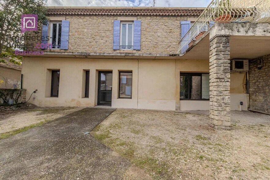 Bureau dans Carpentras à louer - Photo du bâtiment - Image 3 de 14