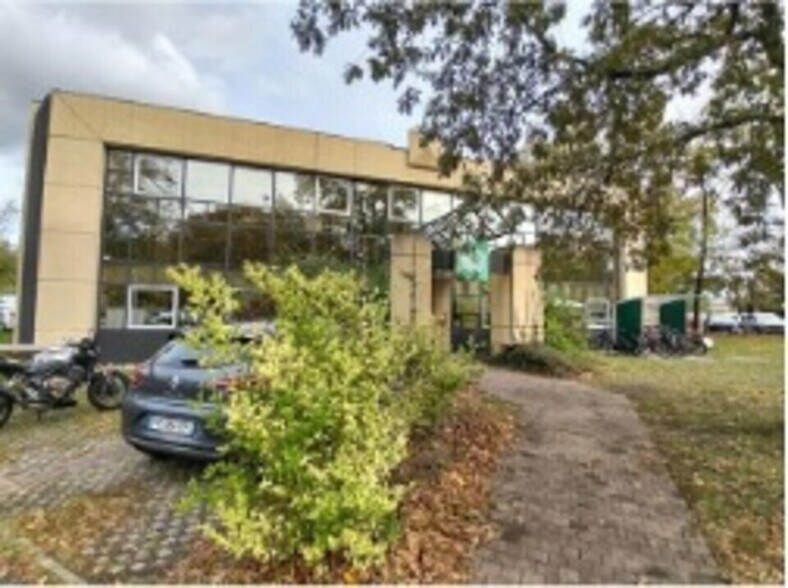 Office in Pessac for sale - Building Photo - Image 3 of 13