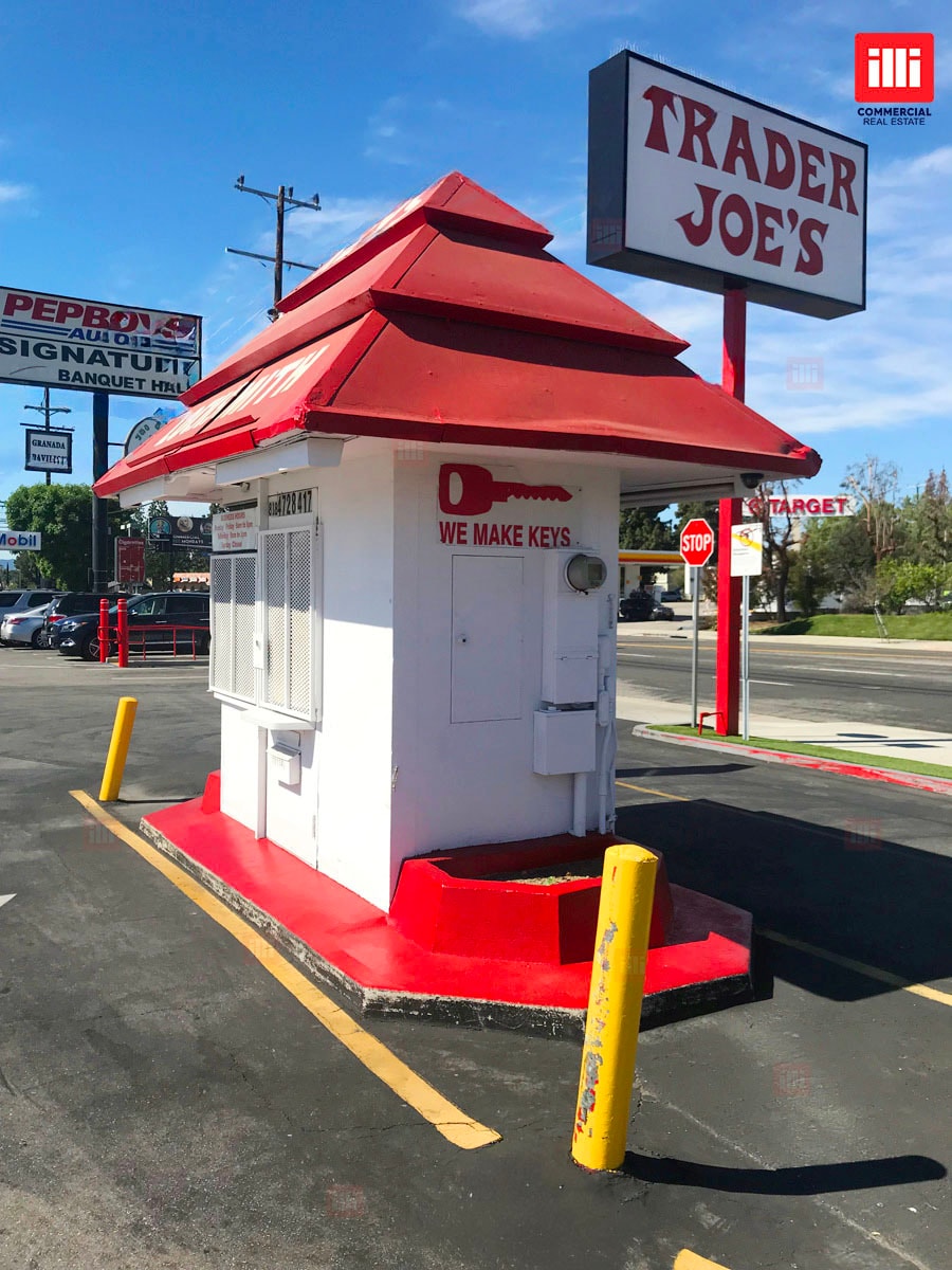 11112-11160 Balboa Blvd, Granada Hills, CA à louer Photo du bâtiment- Image 1 de 3
