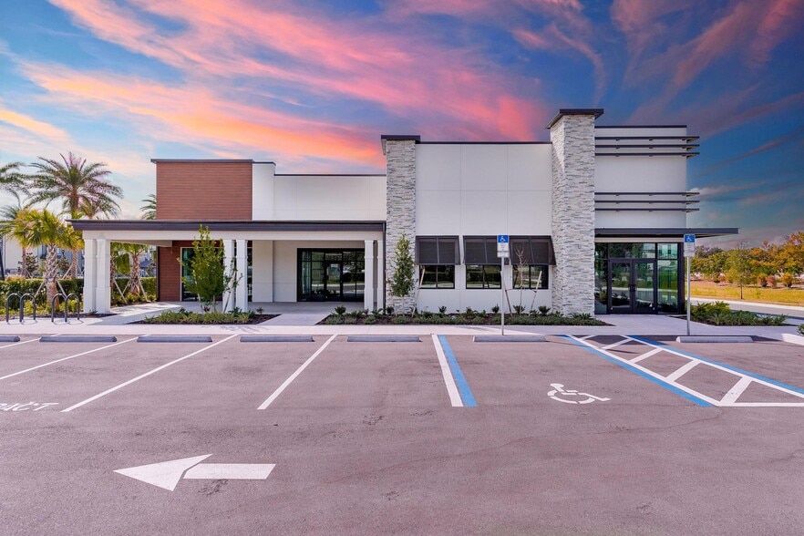 6002 Sand Lake Vista, Orlando, FL for lease - Primary Photo - Image 1 of 25