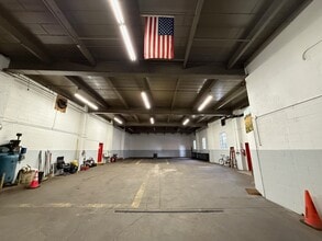 15011 Guinzberg Rd, Jamaica, NY for lease Interior Photo- Image 2 of 9