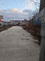 Bronx Hunts Point Lot/land for Rent - Services immobiliers commerciaux