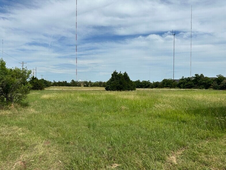 9701 Kelley ave, Oklahoma City, OK à vendre - Photo principale - Image 1 de 9