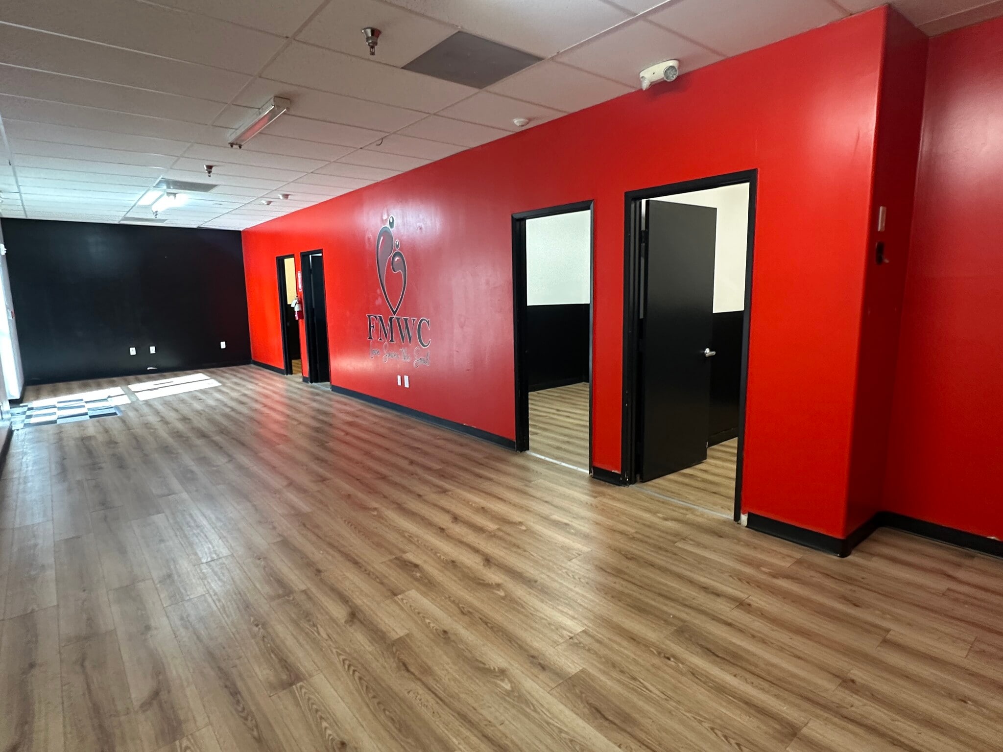 509-523 E Rosecrans Ave, Compton, CA à louer Photo intérieure- Image 1 de 4