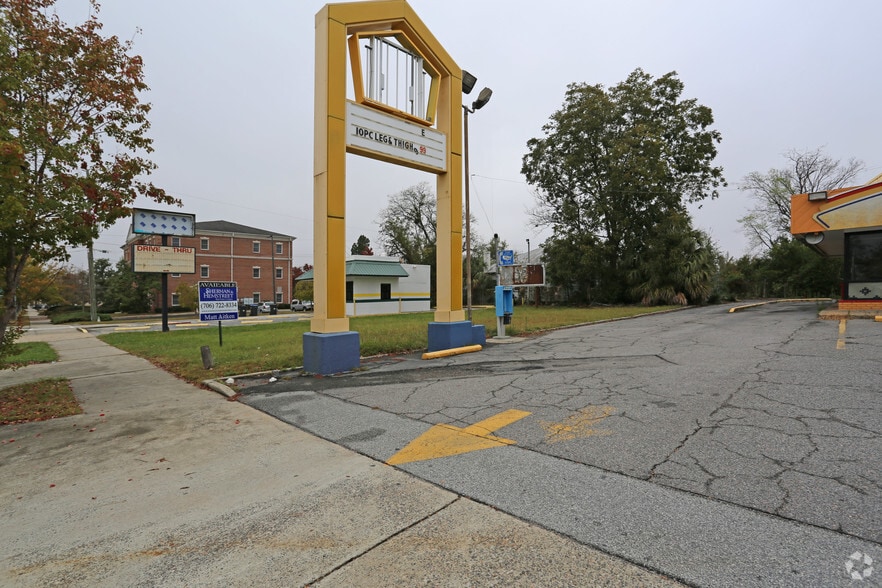 915 Laney Walker Blvd, Augusta, GA à vendre - Photo du bâtiment - Image 2 de 3