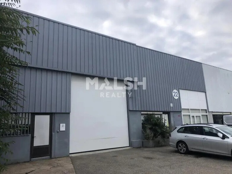 Flex dans Vénissieux à louer - Photo du bâtiment - Image 2 de 9