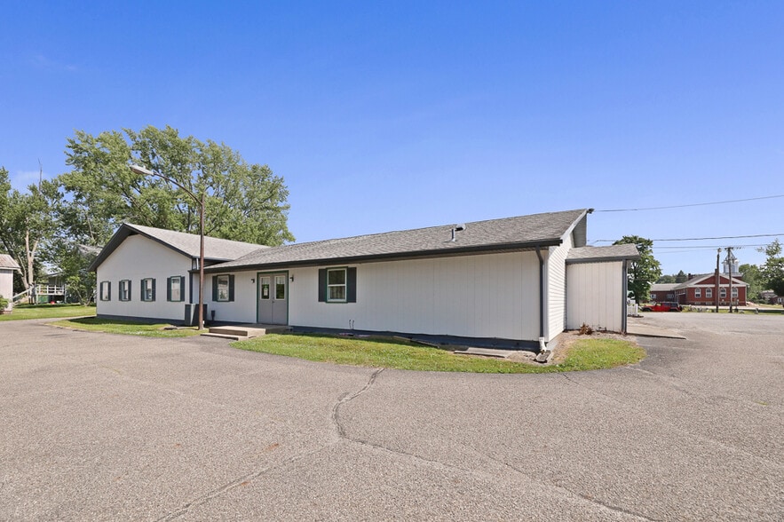 1887 W Beech St, Alliance, OH for sale - Building Photo - Image 2 of 55