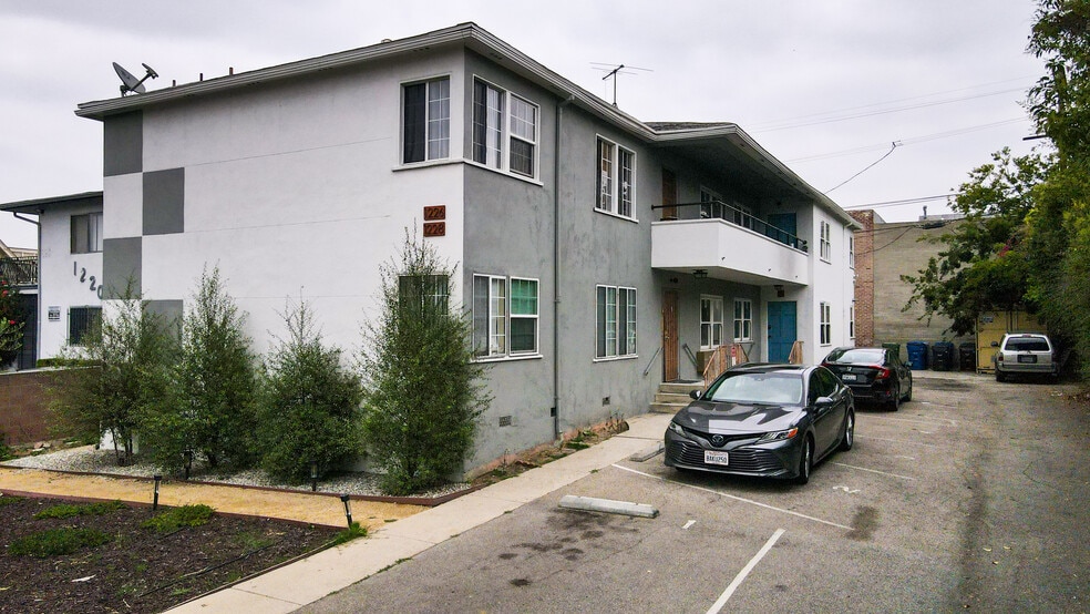 1226 S Manhattan Pl, Los Angeles, CA for sale - Building Photo - Image 3 of 11