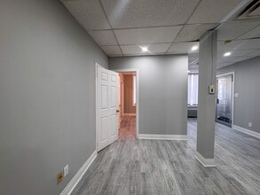 504 Main St E, Hamilton, ON for lease Interior Photo- Image 2 of 10