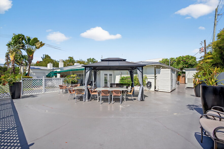 1700 NE 5th St, Fort Lauderdale, FL for sale - Building Photo - Image 3 of 8