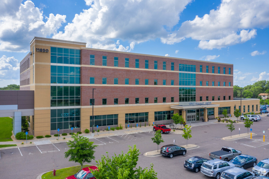 11850 Blackfoot St NW, Coon Rapids, MN for lease - Building Photo - Image 1 of 7