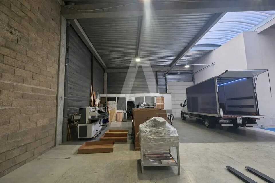 Flex in Trappes for sale Interior Photo- Image 1 of 6