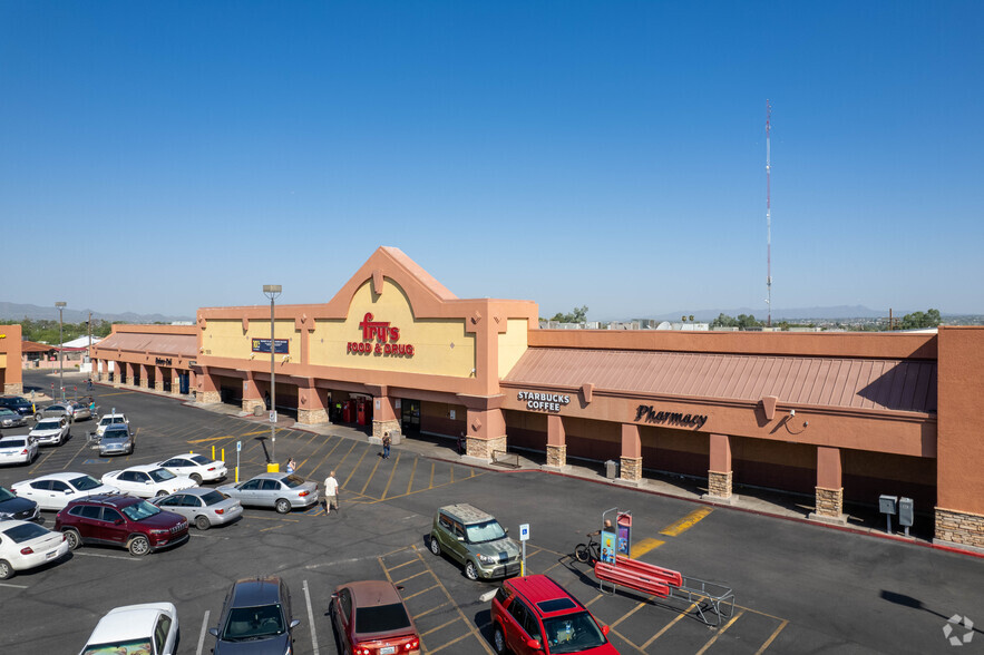 555 E Grant Rd, Tucson, AZ for lease - Building Photo - Image 1 of 11