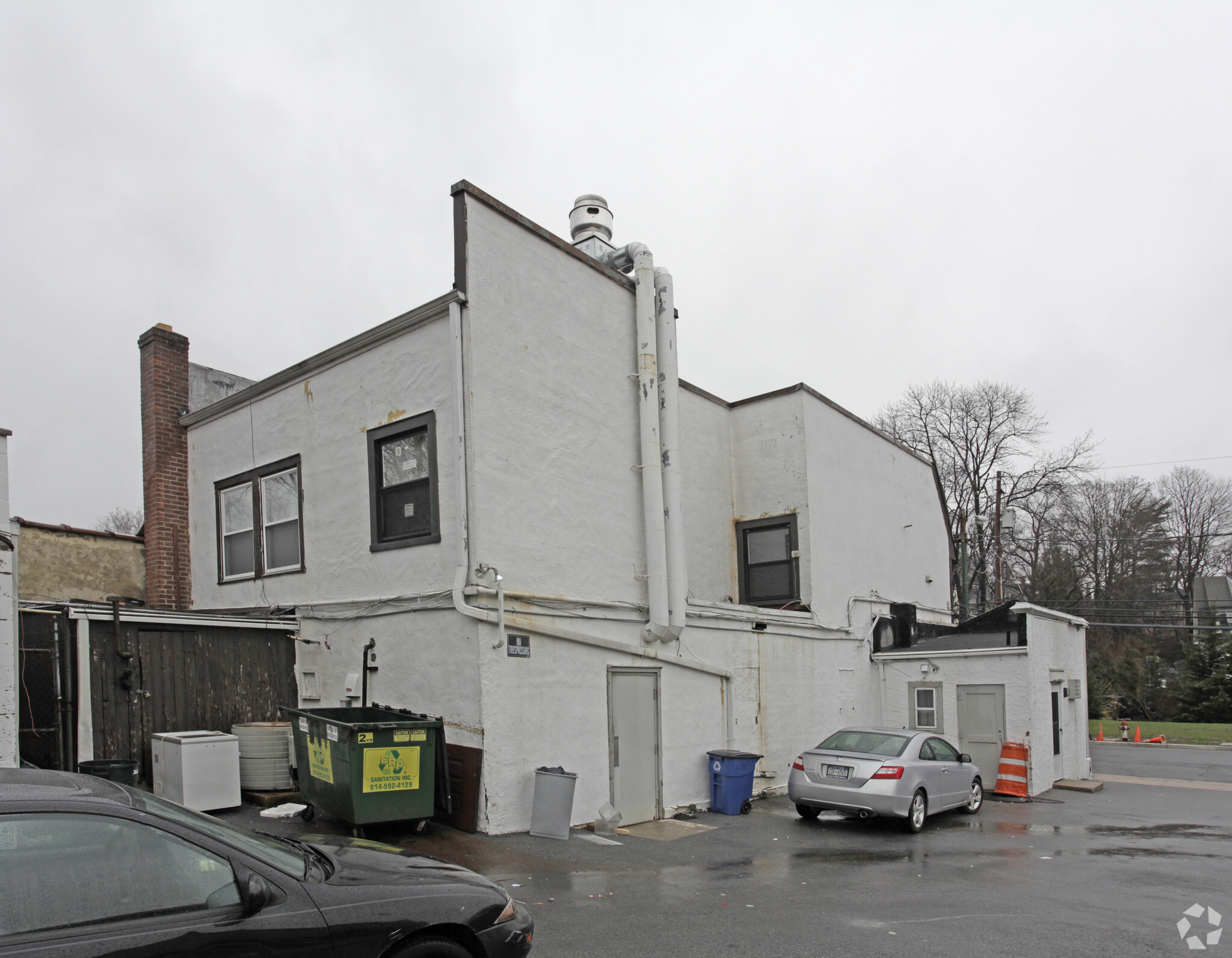 219 Wolfs Ln, Pelham, NY for lease Building Photo- Image 1 of 13