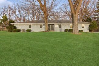 Plus de détails pour 1200 S Woodland Ave, Michigan City, IN - Bureau à vendre