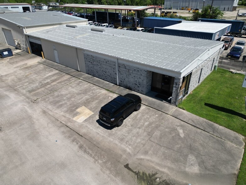1003 Atascocita Rd, Humble, TX for lease - Building Photo - Image 2 of 6