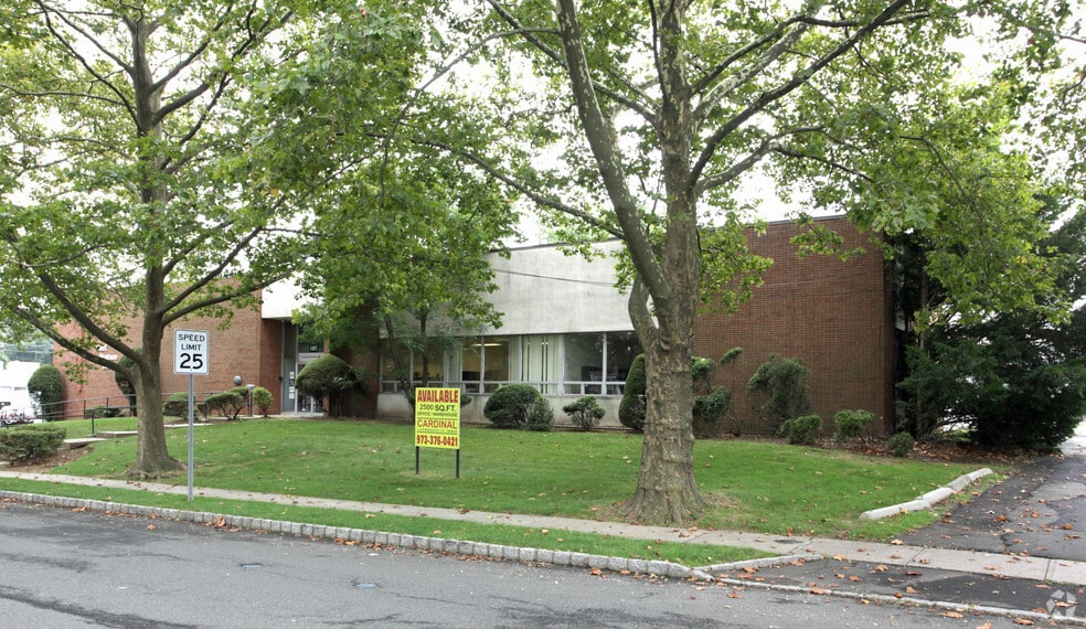 187 Mill Ln, Mountainside, NJ for lease - Building Photo - Image 2 of 2