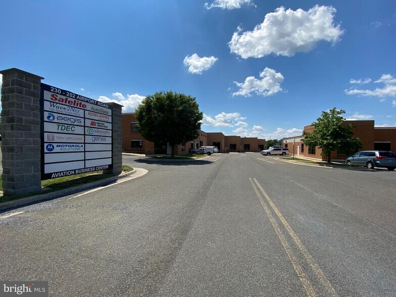 230-238 Airport Rd, Winchester, VA à vendre - Photo du bâtiment - Image 3 de 13