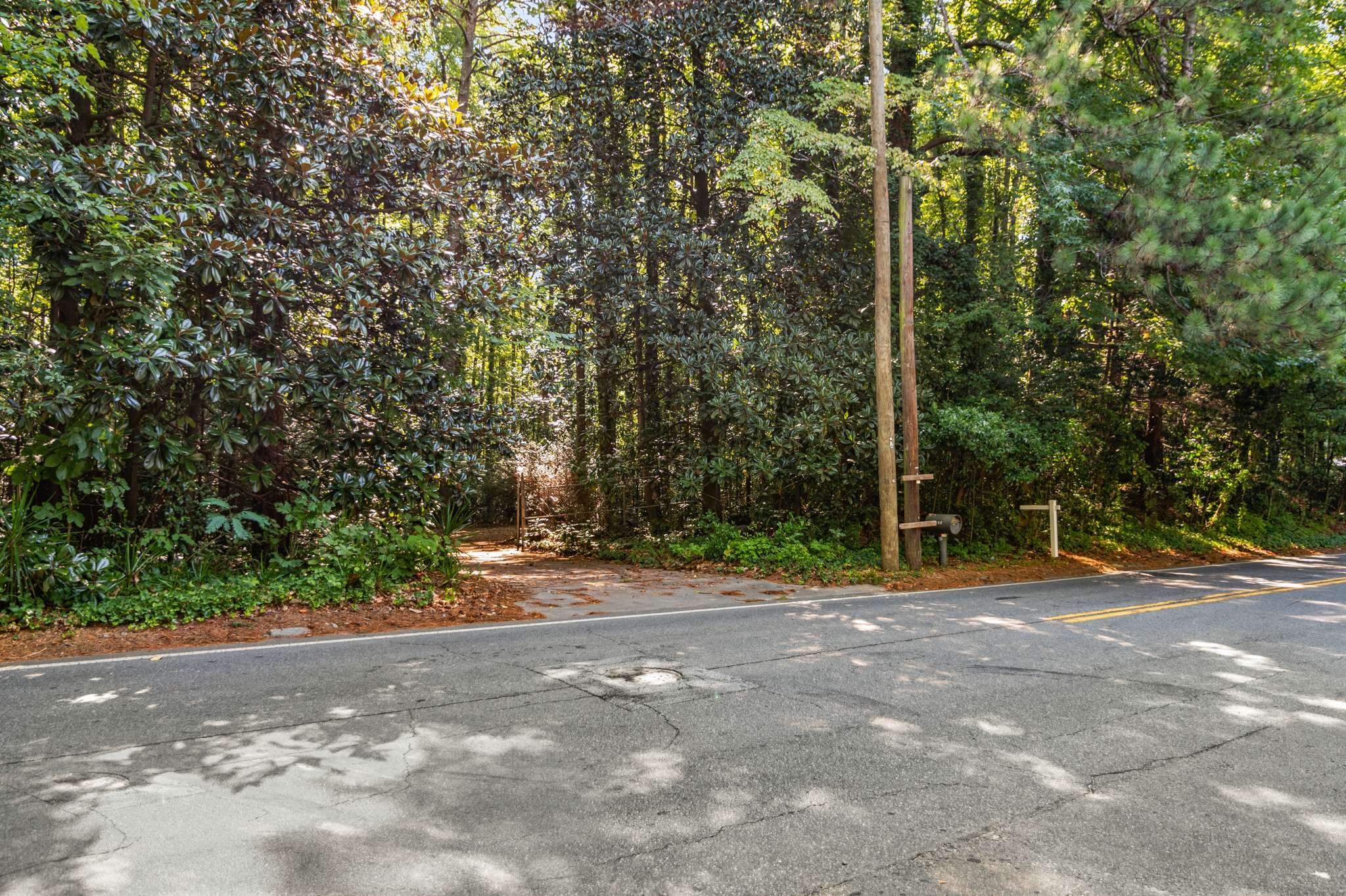 5635 Lake Forrest Dr, Atlanta, GA for sale Other- Image 1 of 9