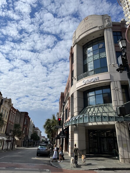 211 King St, Charleston, SC à louer - Photo du bâtiment - Image 2 de 24