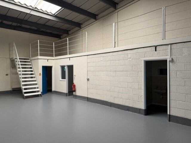 1-3 Monk Pond St, Northampton for lease - Building Photo - Image 3 of 8