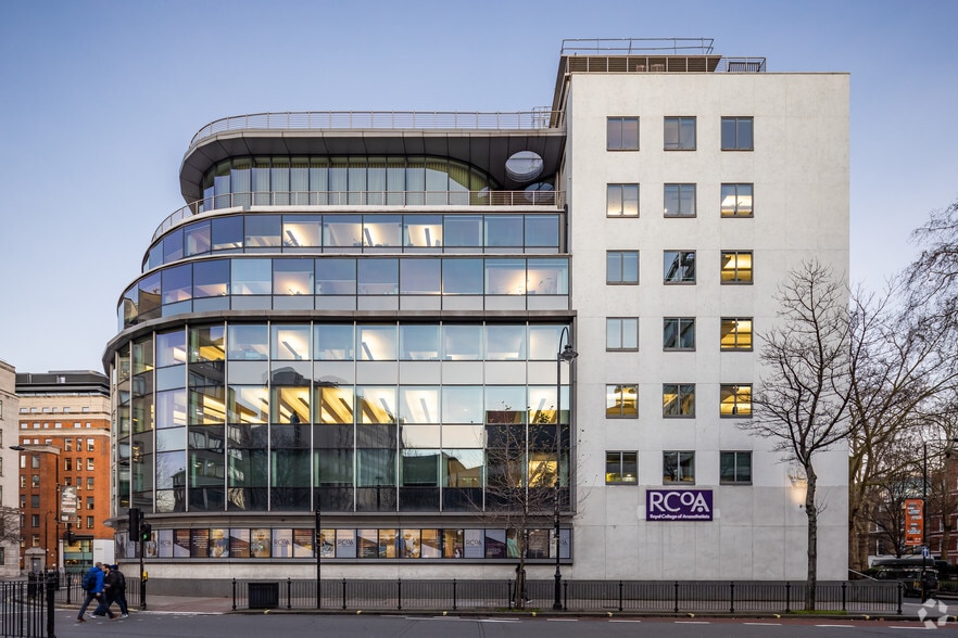 35 Red Lion Sq, London for lease - Building Photo - Image 2 of 11
