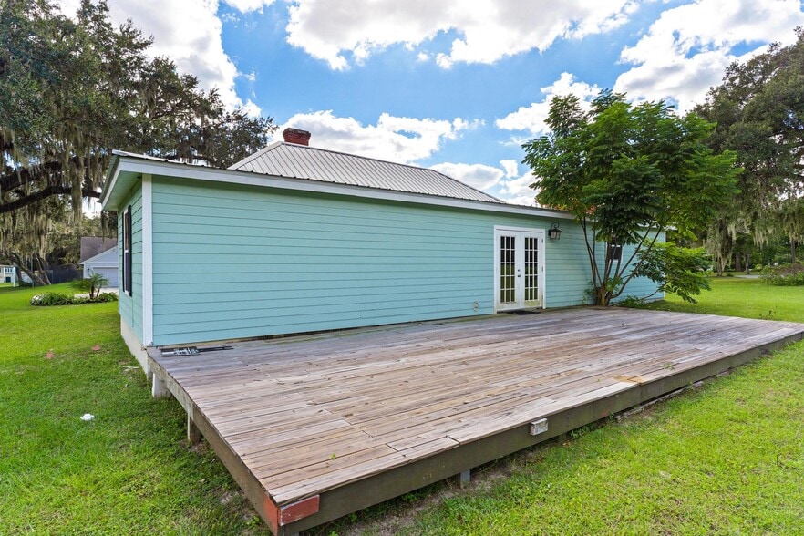 229 W McClendon St, Lady Lake, FL for sale - Building Photo - Image 3 of 15