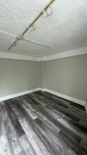 7820-7826 SW Capitol Hwy, Portland, OR for lease Interior Photo- Image 2 of 6