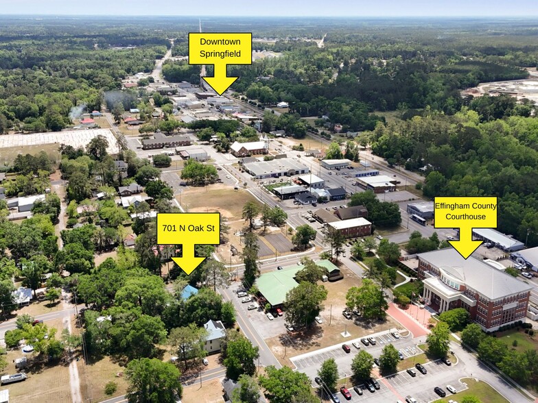 701 N Oak St, Springfield, GA à vendre - Photo du bâtiment - Image 2 de 30