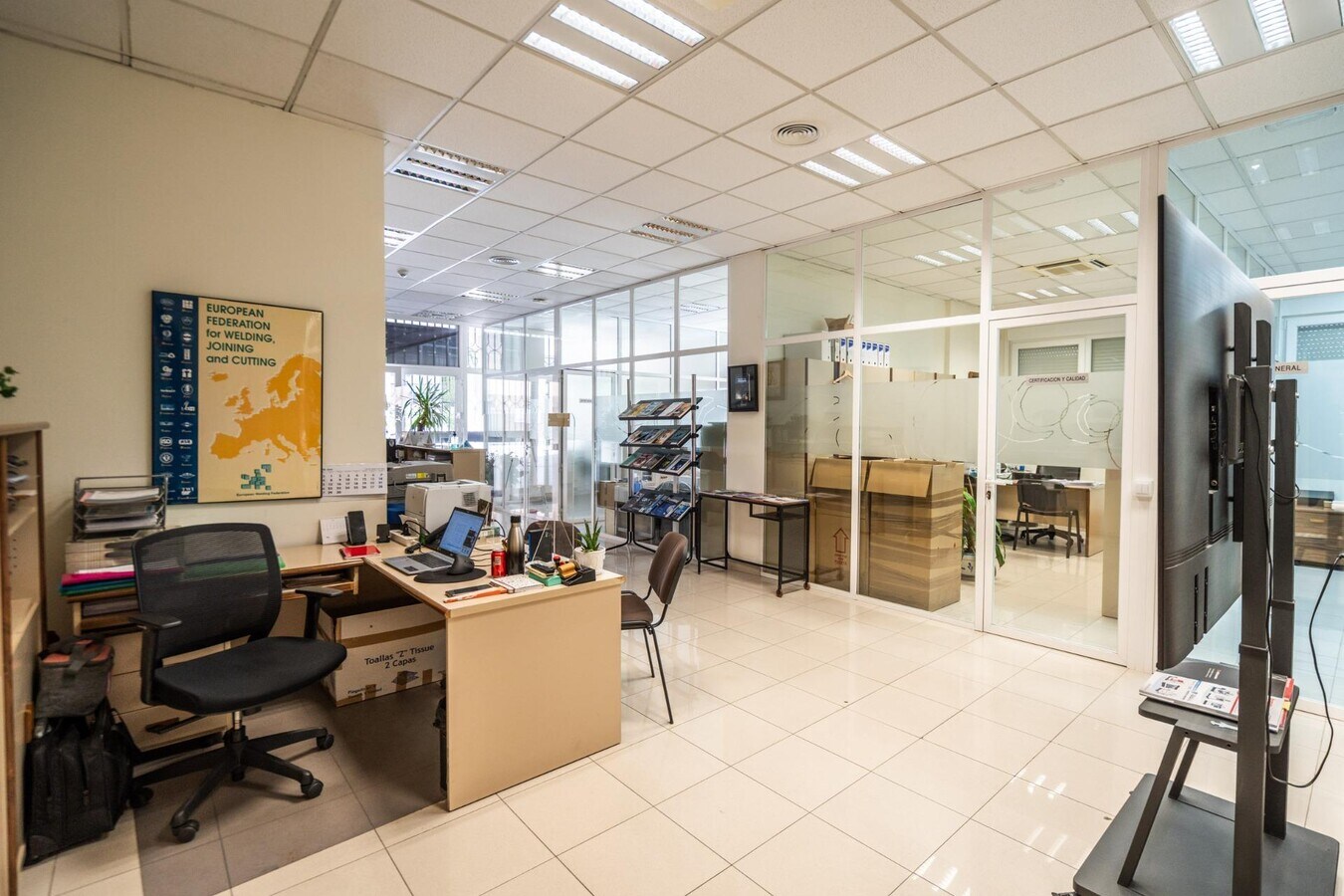 Madrid, MAD 28033 - Unit 47 - - Interior Photo - Image 2 of 28