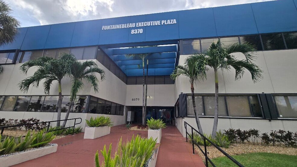 8370 W Flagler St, Miami, FL à vendre - Photo du bâtiment - Image 1 de 21